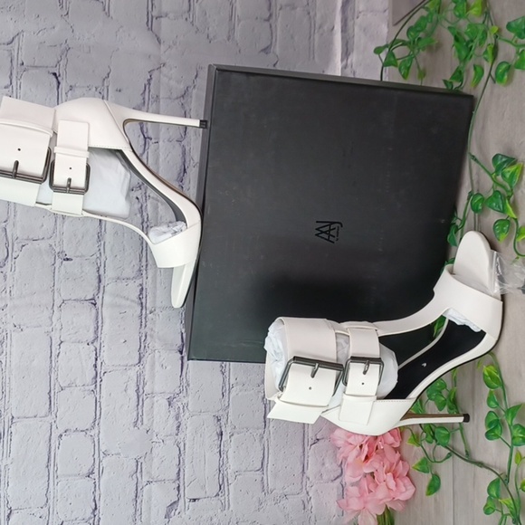 AAJ by Aminah Zahara Sandal NIB - Picture 2 of 11